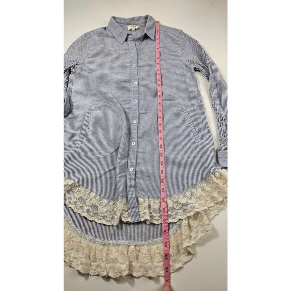 Umgee USA Striped Button Up Tunic chambray S Blue Lace Hem Tab Sleeve w/ pockets - Picture 6 of 7